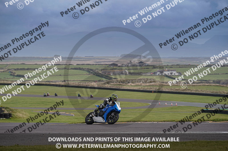 anglesey no limits trackday;anglesey photographs;anglesey trackday photographs;enduro digital images;event digital images;eventdigitalimages;no limits trackdays;peter wileman photography;racing digital images;trac mon;trackday digital images;trackday photos;ty croes